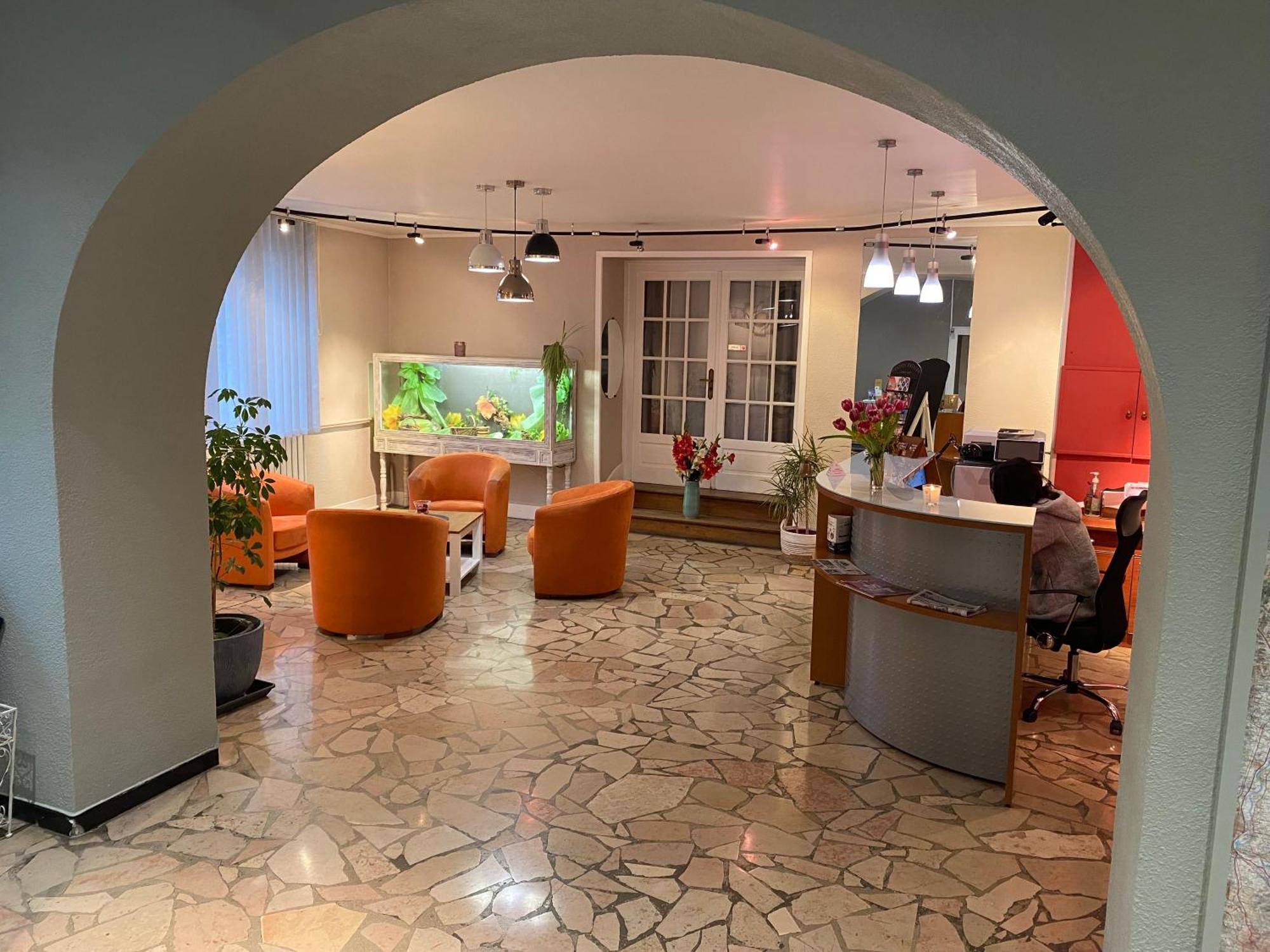 Nouvel Hotel Lons-le-Saunier Eksteriør bilde
